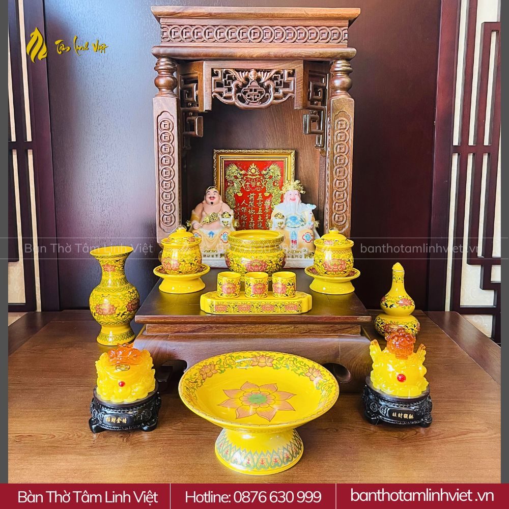 Lựa chọn bàn thờ Thần Tài theo màu sắc tương sinh với mệnh