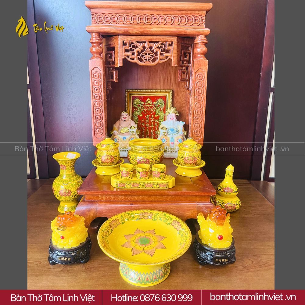 Gia chủ cần giữ bàn thờ Thần Tài Thổ Địa luôn sạch sẽ